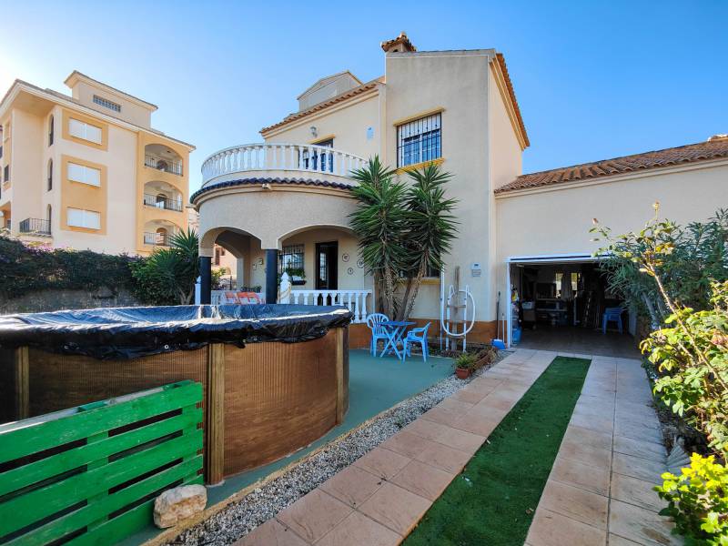 Villa - Sale - Orihuela Costa - Costa Blanca