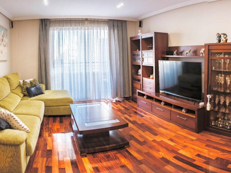 Apartment - Sale - Torrevieja - Centro