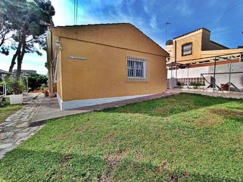 Chalet - Venta - Torrevieja - Los Altos