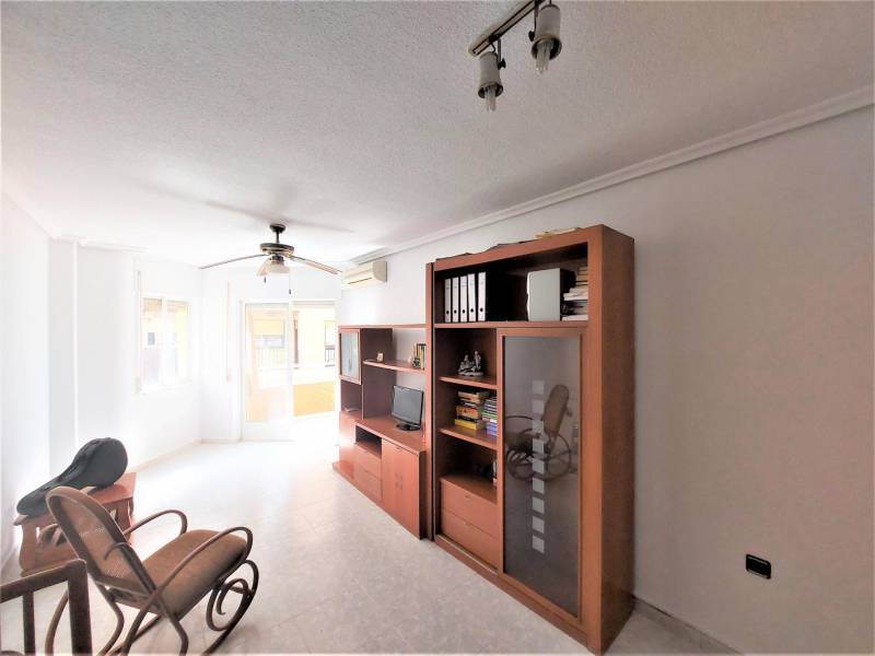 Apartment - Sale - Torrevieja - Centro