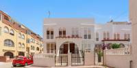 Sale - Town house - Torrevieja - La Mata Pueblo