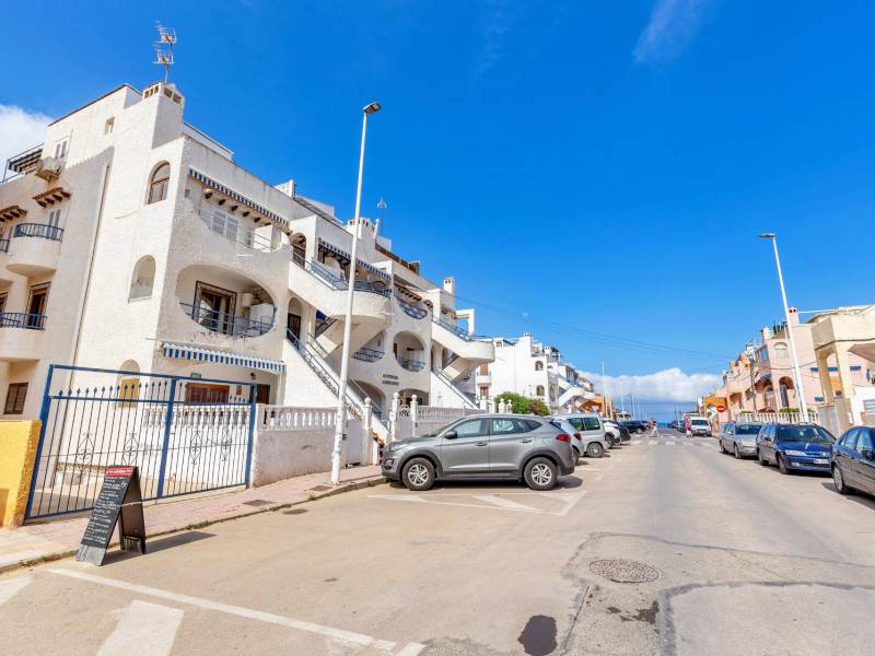 Apartment - Sale - Torrevieja - La Mata