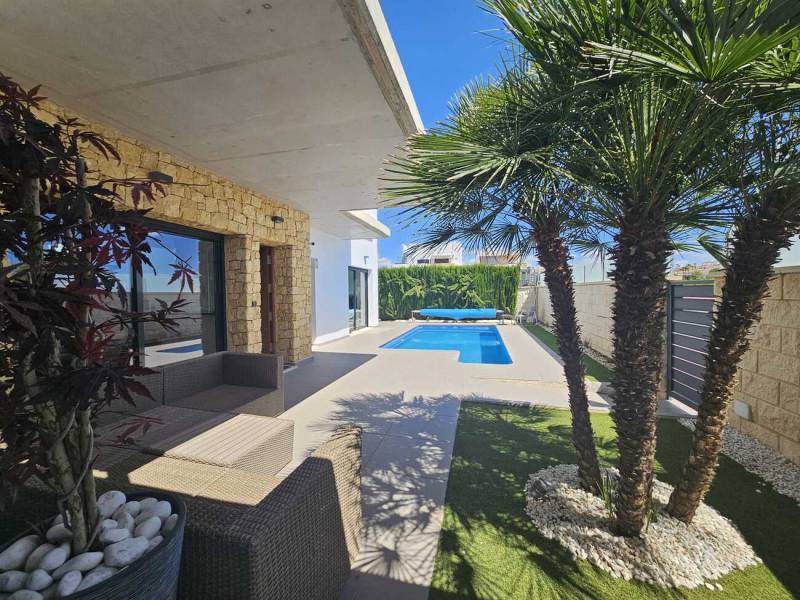 Villa - Sale - Ciudad quesada - Costa Blanca