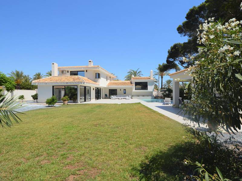 Villa - Sale - Orihuela Costa - Cabo Roig