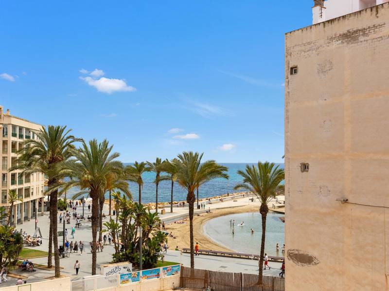 Apartment - Sale - Torrevieja - Paseo maritimo