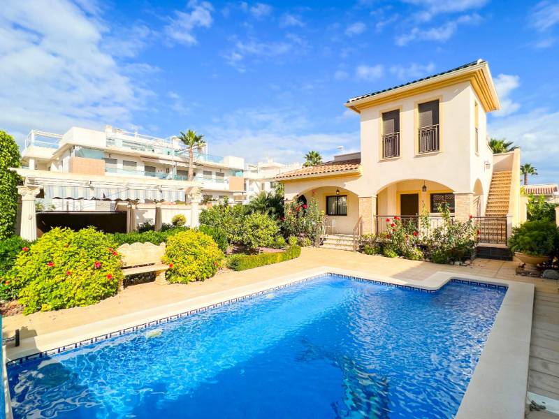 Villa - Sale - Ciudad quesada - Costa Blanca