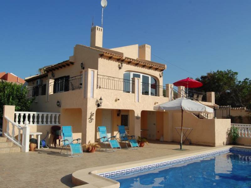 Villa - Sale - Orihuela Costa - Cabo Roig