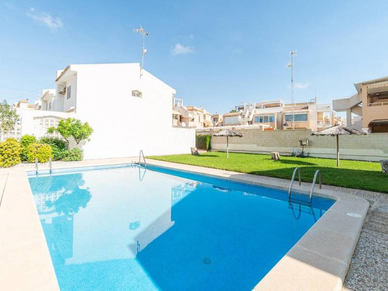 Town house - Sale - Torrevieja - Los Frutales