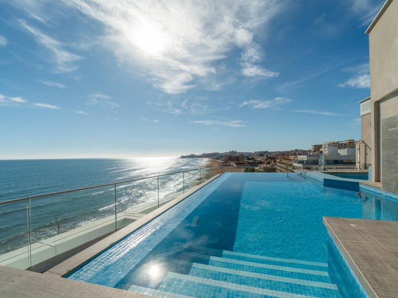 Apartment - Sale - Torrevieja - La Mata