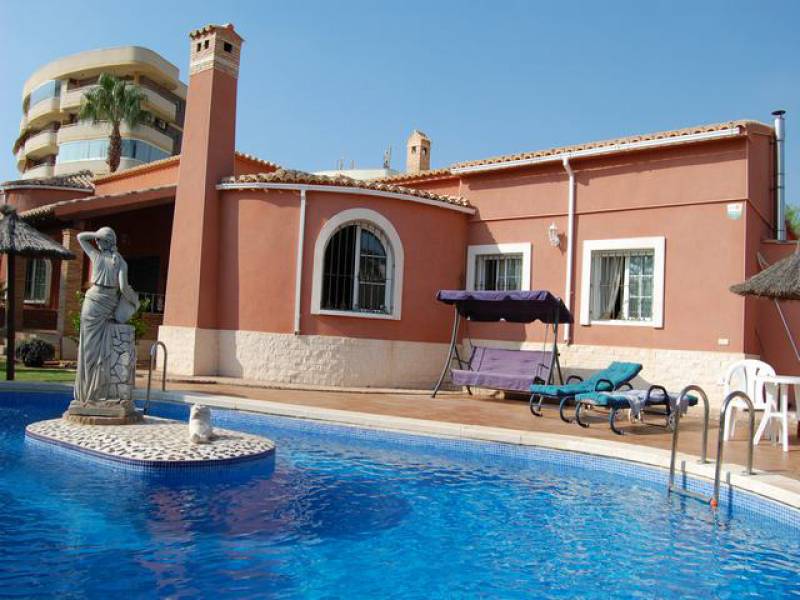 Villa - Sale - Orihuela Costa - La Zenia