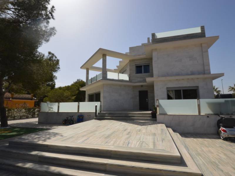 Villa - Sale - Orihuela Costa - Campoamor