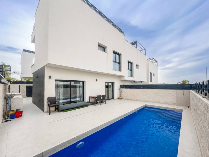 Villa - Sale - Benijófar - Costa Blanca