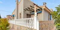 Sale - Villa - Torrevieja - Nueva Torrevieja