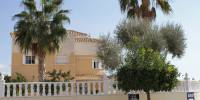 Sale - Villa - Torrevieja - Costa Blanca