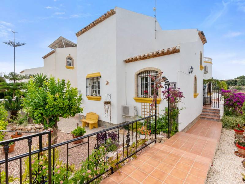 Villa - Sale - Orihuela Costa - Los Dolses