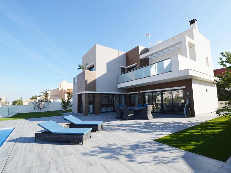 Villa - Sale - Orihuela Costa - Cabo Roig