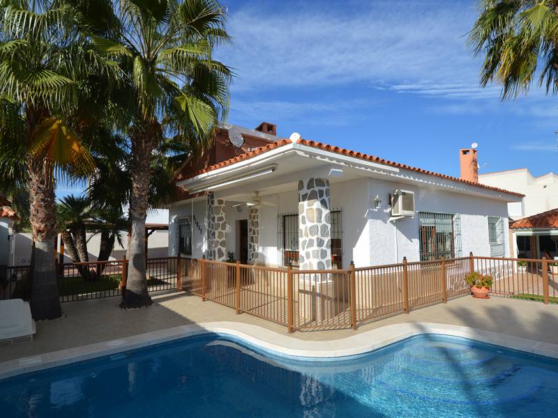 Villa - Sale - Orihuela Costa - Cabo Roig