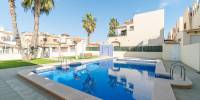 Sale - Villa - Torrevieja - Aguas Nuevas