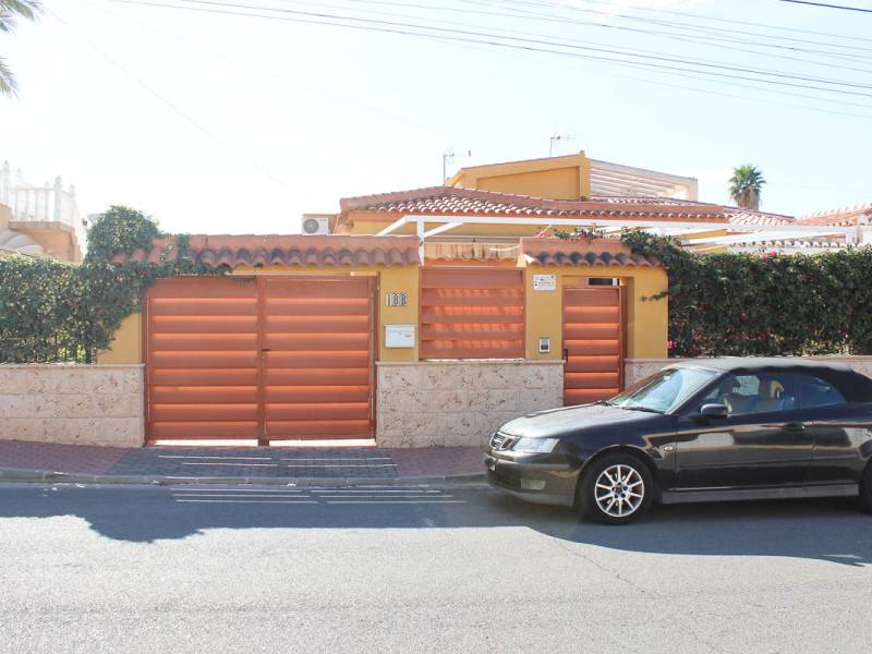 Villa - Sale - Torrevieja - Costa Blanca