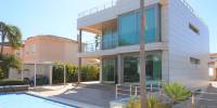 Sale - Villa - Orihuela Costa - La Zenia