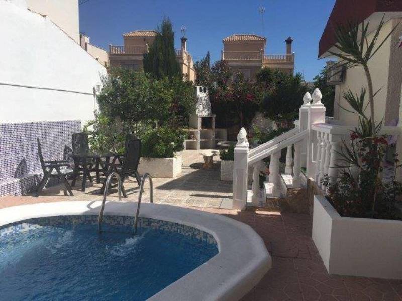 Villa - Sale - Torrevieja - Playa de los Locos