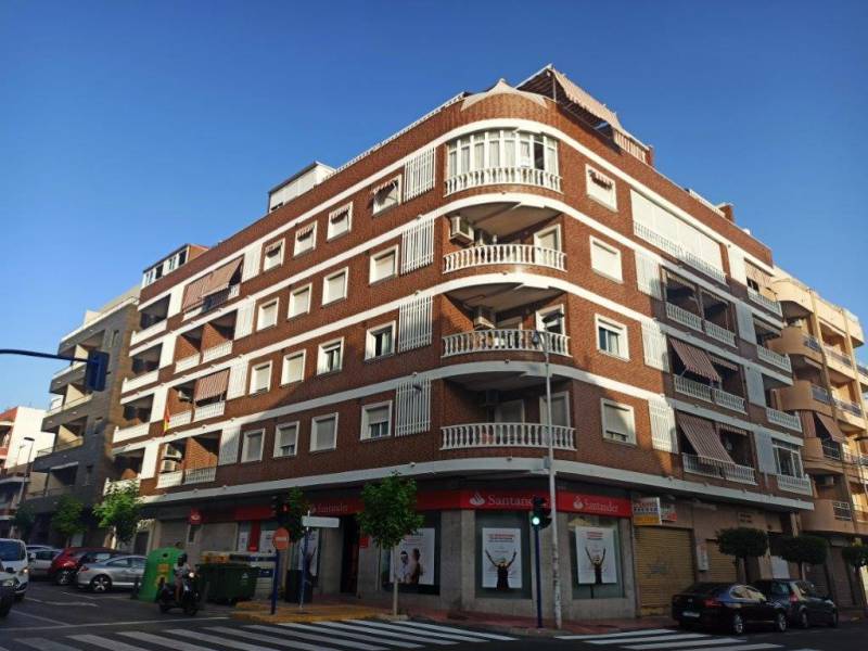 Apartment - Sale - Torrevieja - Centro