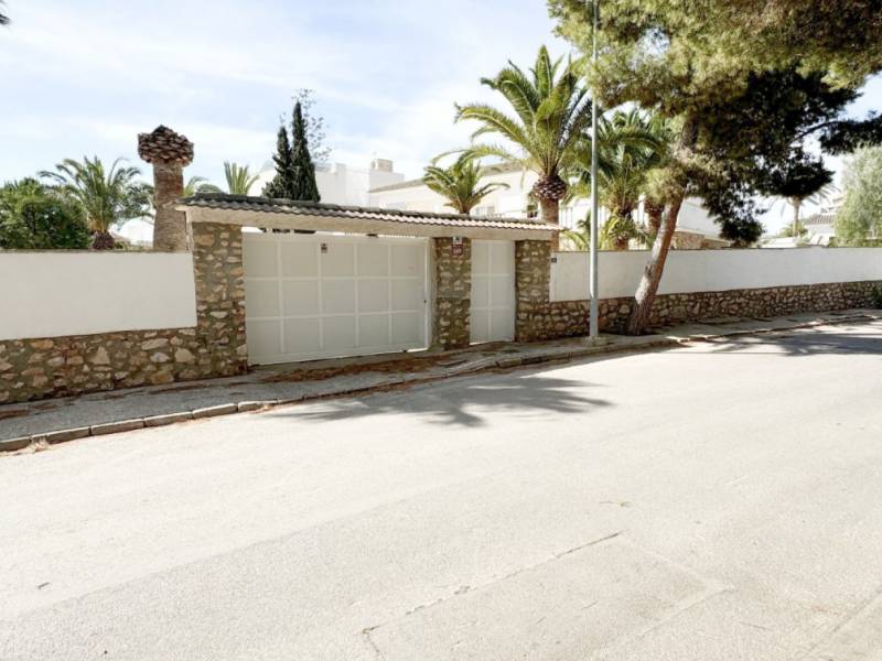 Villa - Sale - Orihuela Costa - Costa Blanca