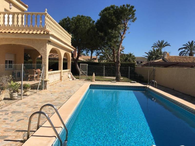 Villa - Sale - Orihuela Costa - Cabo Roig