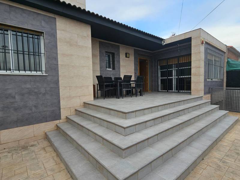 Villa - Sale - Torrevieja - Los Altos