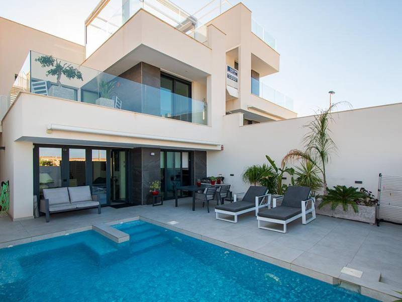 Villa - Sale - Benijófar - Costa Blanca