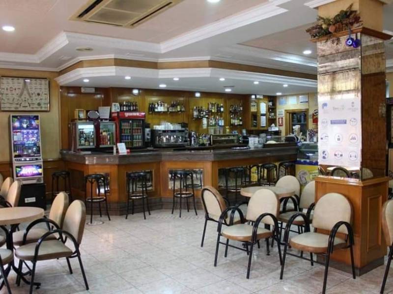 Commercial Unit - Long time Rental - Torrevieja - Centro