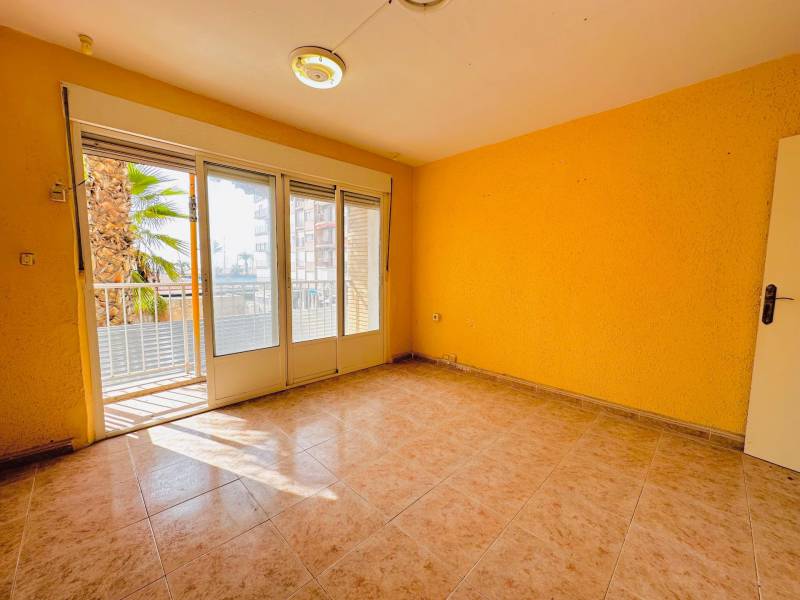 Apartment - Sale - Torrevieja - Centro